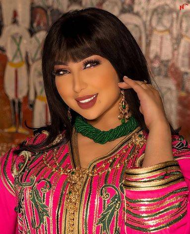 بالفيديو - بعد اتهامها بالمبالغة بالتجميل وتغيير شكلها.. دنيا بطمة تطبّق هذا التحدي!