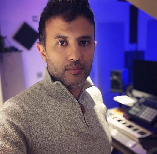 حمزة نمرة يبحث عن قبر والدته المتوفية منذ 30 عاماً!