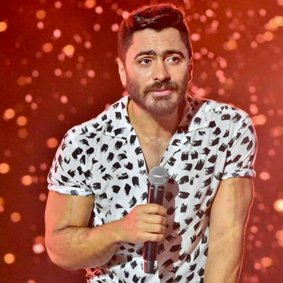 بالفيديو - ظهور أبناء تامر حسني في أحدث أغانيه بمناسبة رمضان