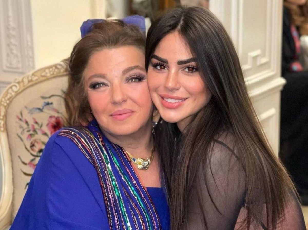 ملامحها لم تتغير.. أحدث ظهور للفنانة المعتزلة هدى رمزي