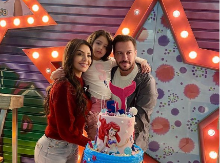 بالصور - أمل بوشوشة تحتفل بعيد ميلاد ابنتها الوحيدة