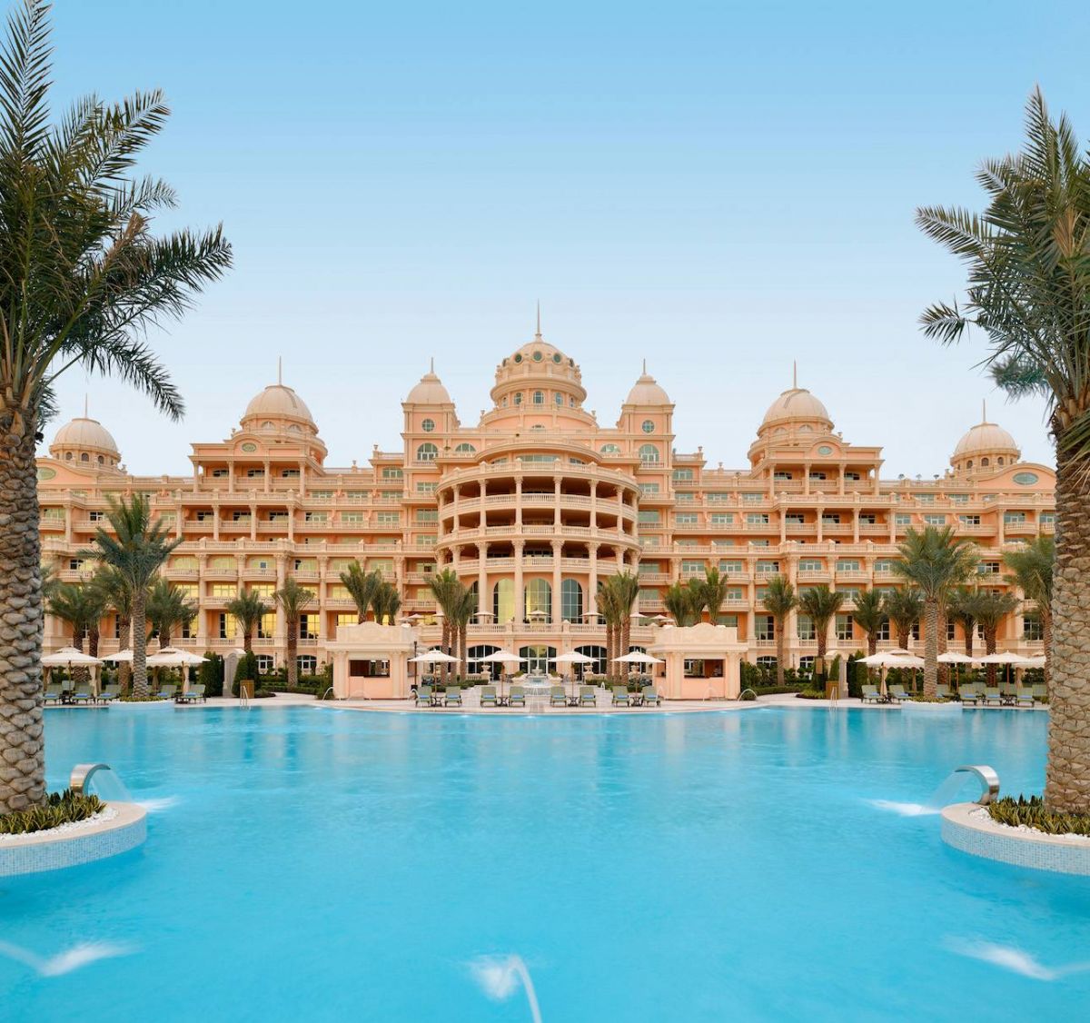 احتفلوا بعيد الفطر في منتجع 