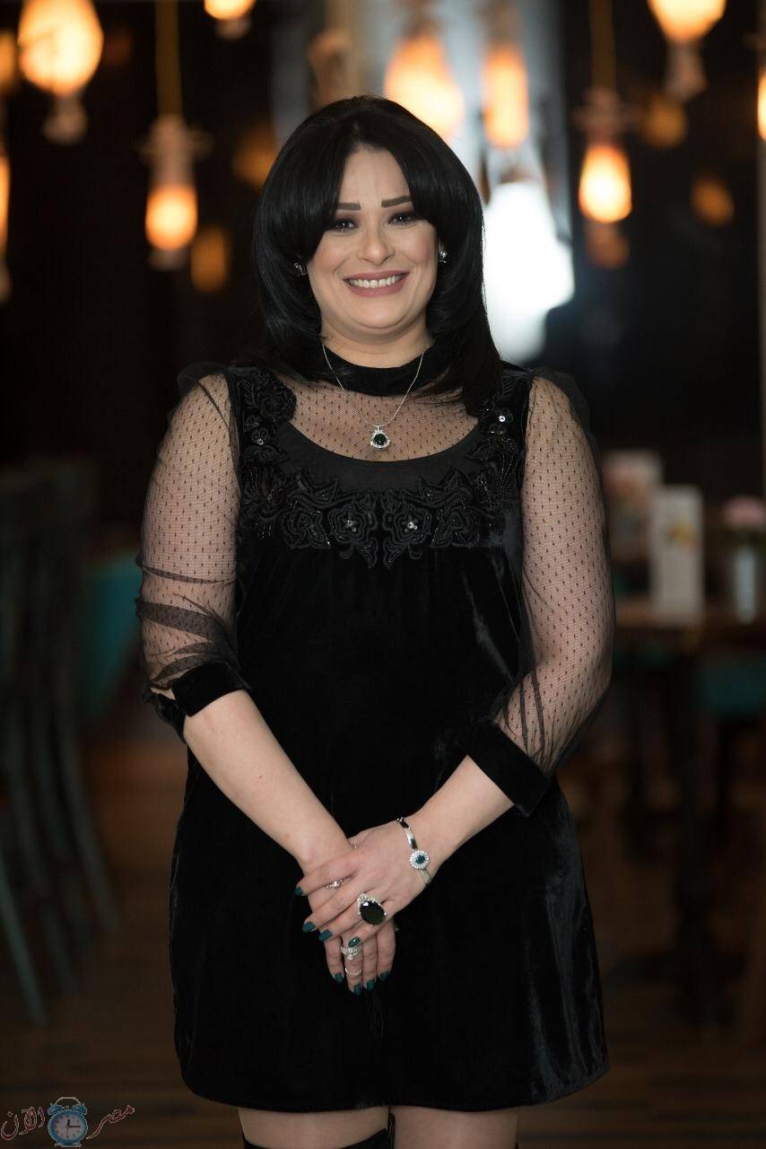 القبض على خبيرة تغذية شهيرة وهذه هي الاتهامات