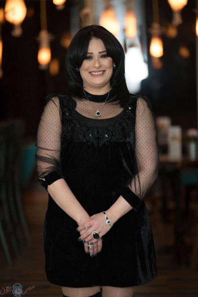 القبض على خبيرة تغذية شهيرة وهذه هي الاتهامات