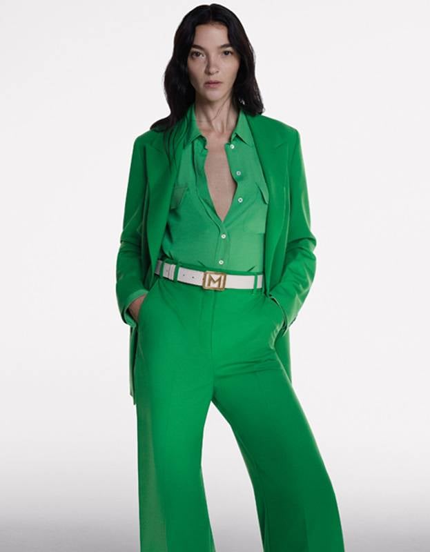 أناقة أنثوية جذابة مع مجموعة 