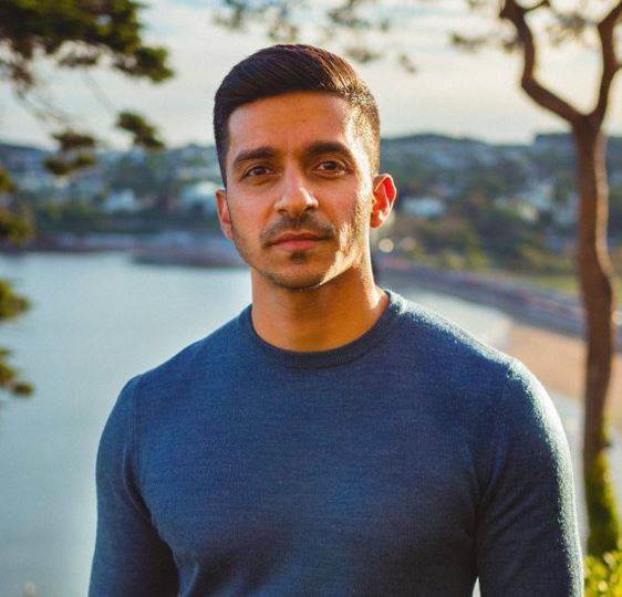 عاصم أمين: الاعتراف بالمشكلة النفسية هو الخطوة الأولى نحو الحلّ