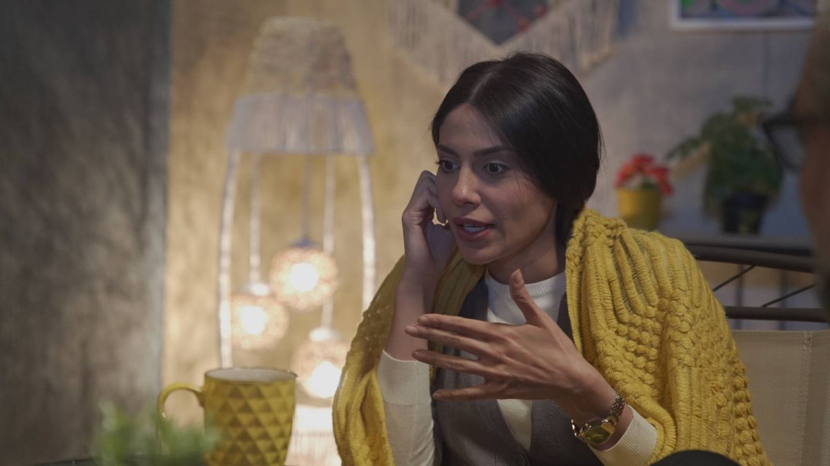 إلهام علي تعيش صراعات طريفة مع الأطفال ووالدهم في الكوميديا الاجتماعية السعودية 