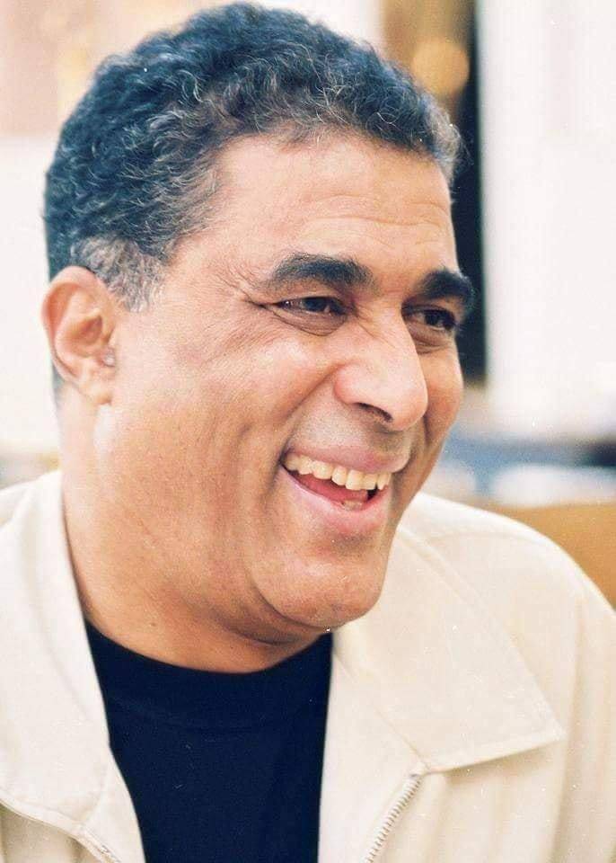 ماكيير النجوم يكشف سراً خطيراً عن أحمد زكي: 