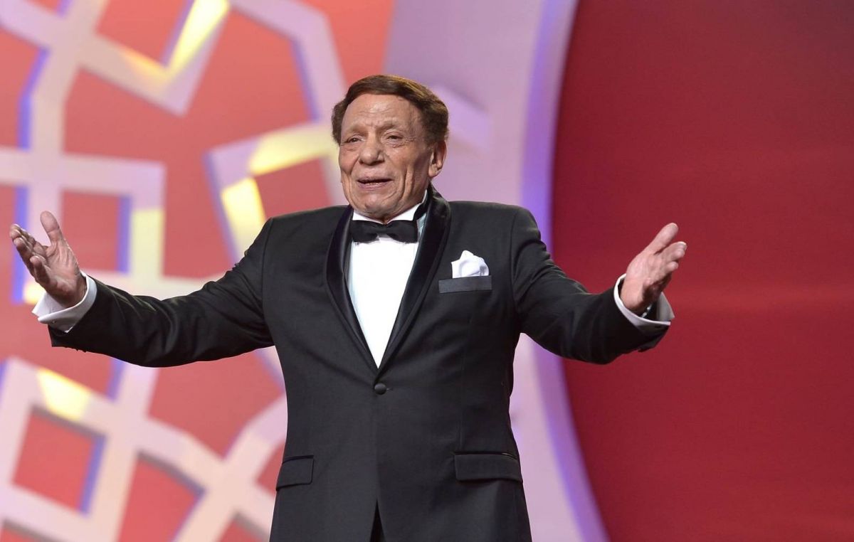 بالفيديو - هكذا احتفل عادل إمام بيوم ميلاده