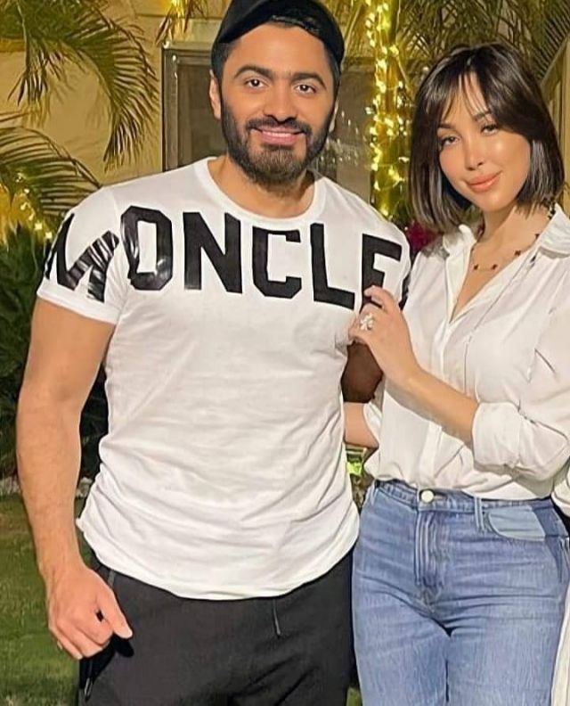 تامر حسني يردّ مجدداً على شائعات انفصاله بطريقة ذكية