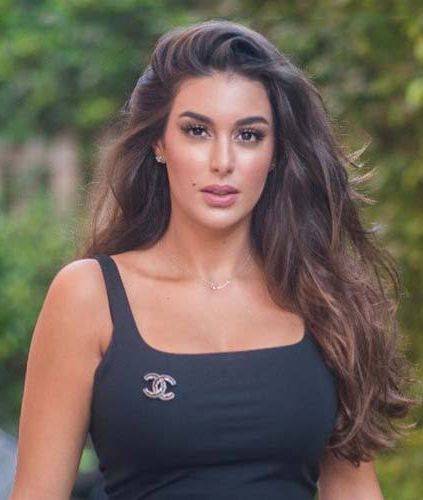 والد ياسمين صبري عن أخبار انفصالها: 