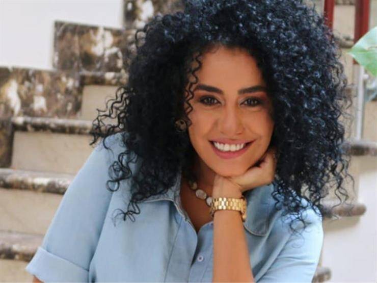 بالفيديو - نانسي صلاح: رفضت ثلاثة أعمال بسبب سامح عبد العزيز