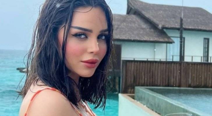 بعد ظهورها بالبيكيني... الإعلام السعودي يصف رهف القحطاني بـ