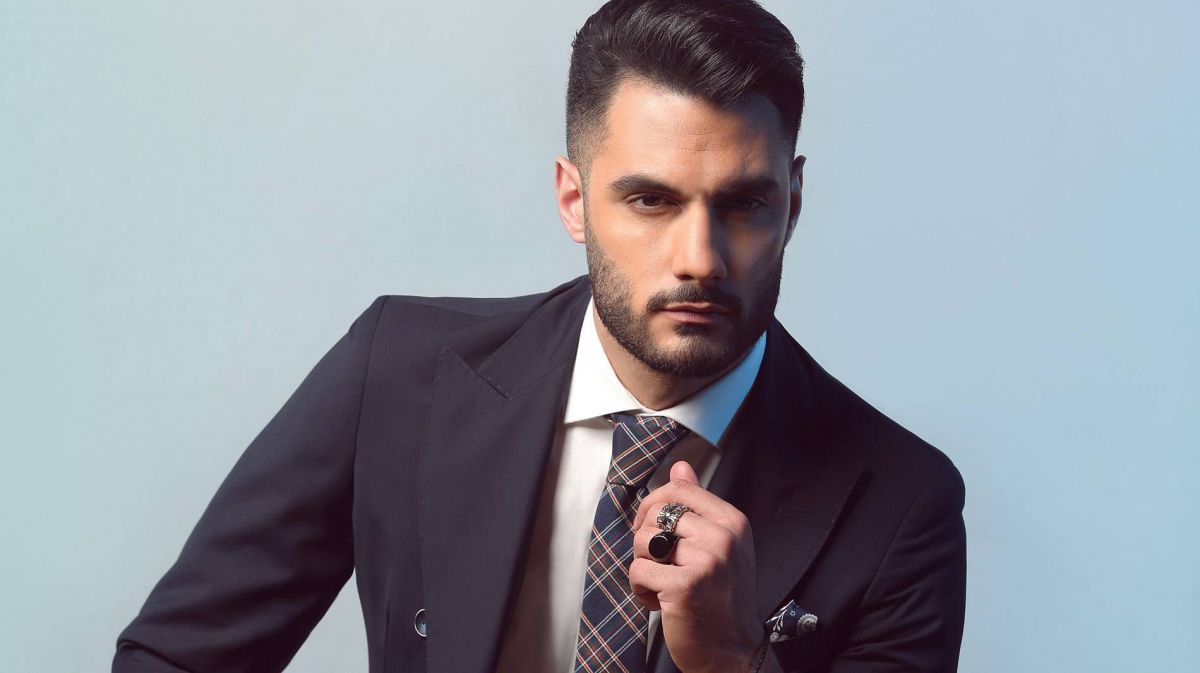 يعقوب شاهين ينعى والده