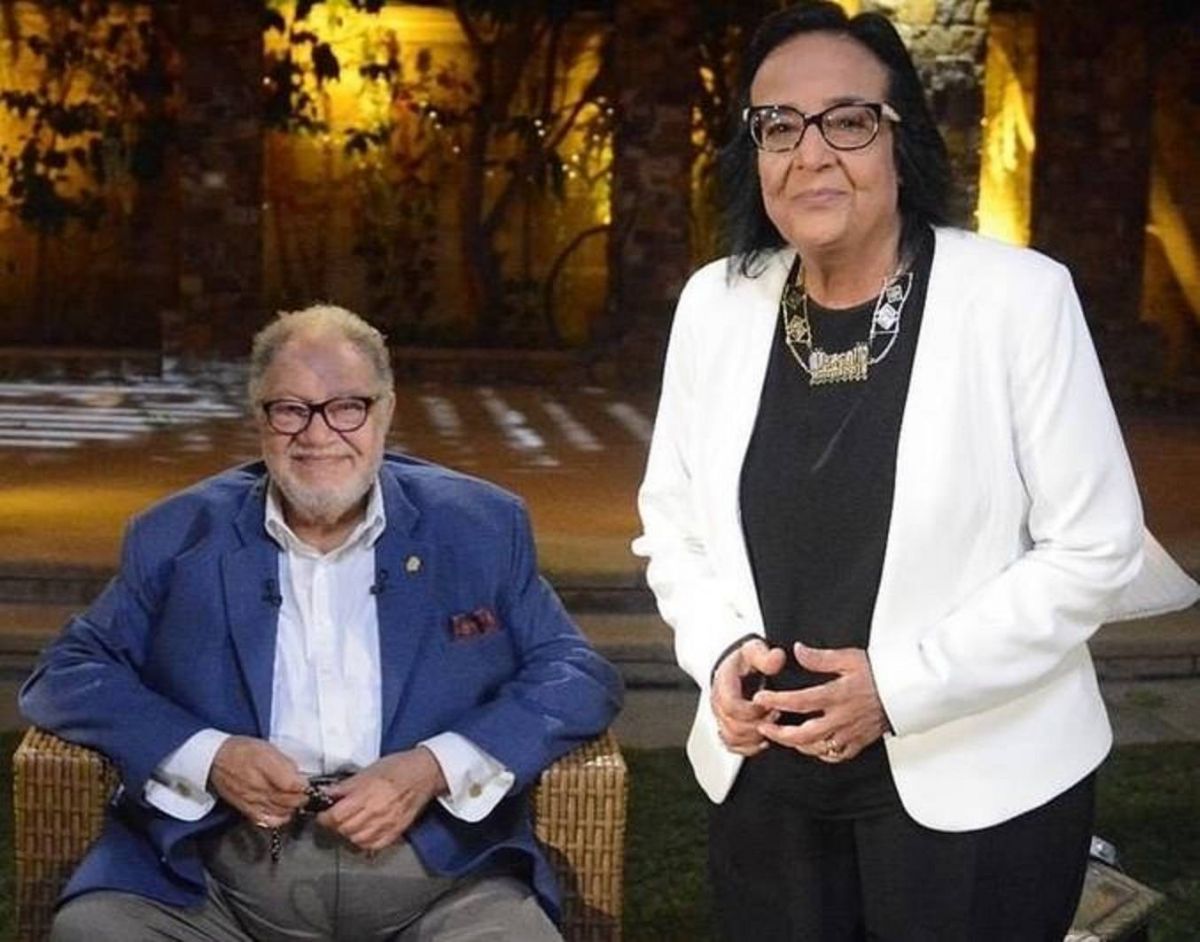 تصريحات يحيى الفخراني عن مايوه زوجته تثير الجدل وهي تردّ