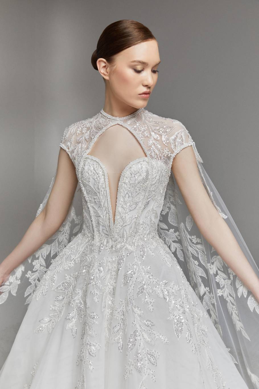 عروس المصمّم طوني ورد: مجموعة تستوحي النجوم