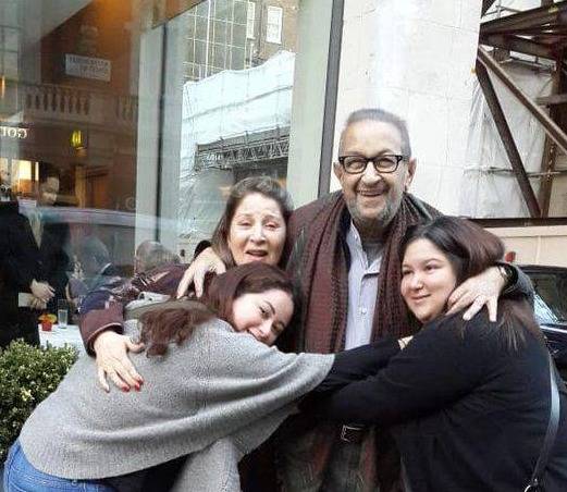 سارة نور الشريف تحتفل بعيد ميلاد والدها بصورة مميزة