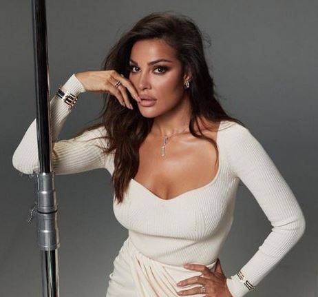 نادين نسيب نجيم حديث الجمهور برسالة تفاؤل وفيديو عفوي