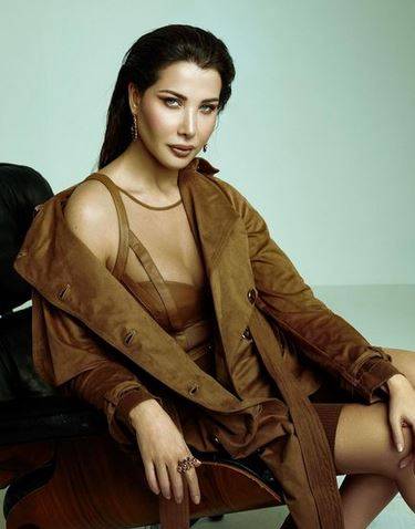 بالفيديو - نانسي عجرم تحضّر مفاجأة استثنائية للجمهور في الشارع... 