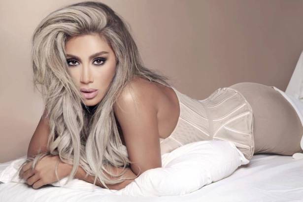 مايا دياب تدعم المثليين: 