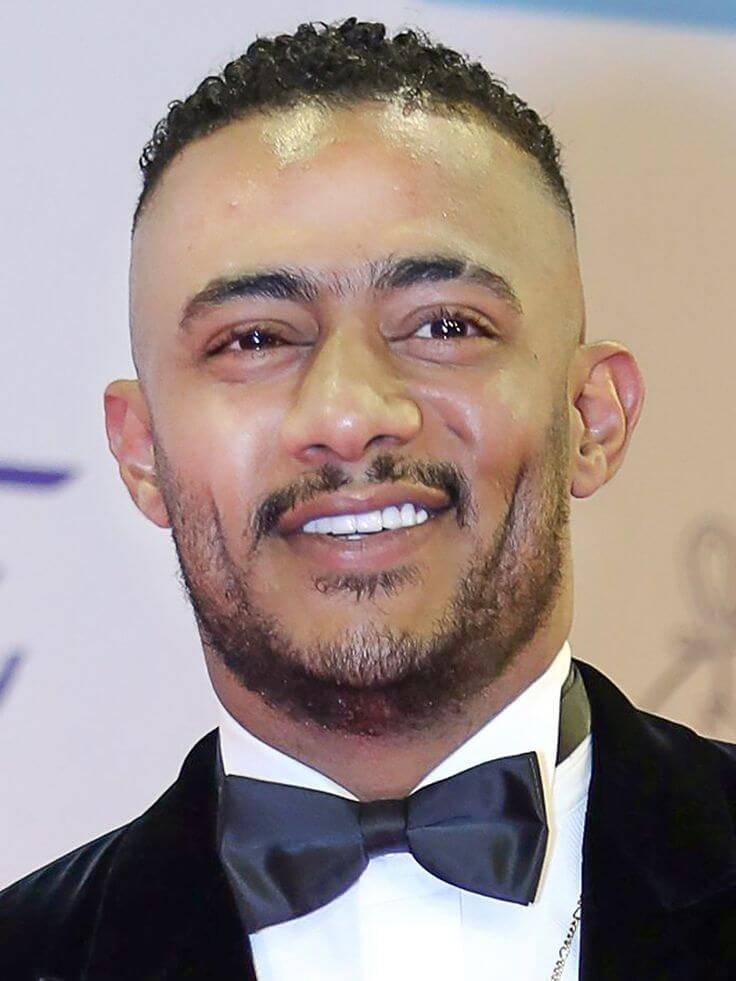 بالفيديو - لفتة إنسانية من محمد رمضان مع طفل من معجبيه