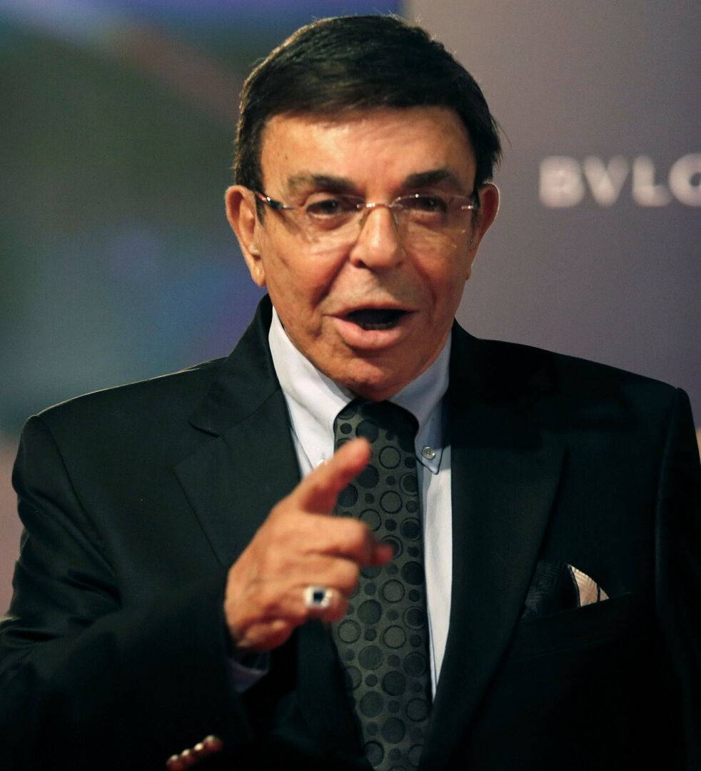 بعد التشكيك بمسألة طفله الوحيد... ماكيير يفاجئ الجميع بما كشفه عن حياة الراحل الشخصية