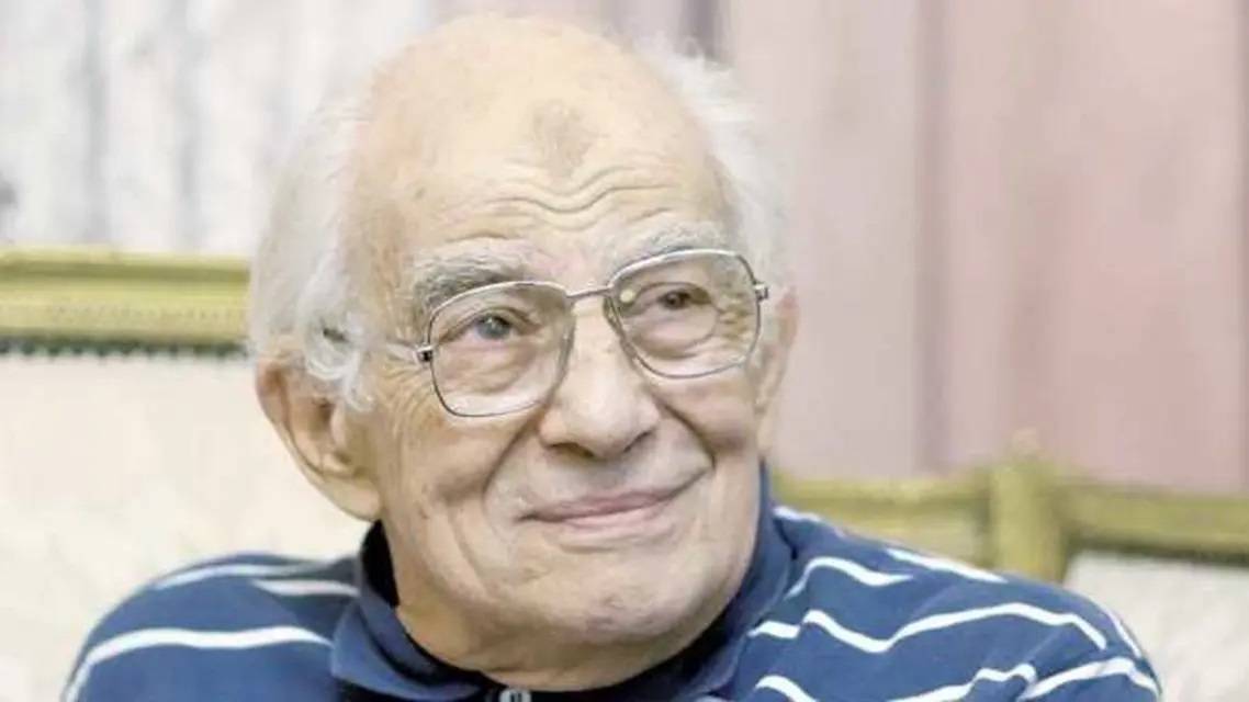 ابنة رشوان توفيق تكشف تفاصيل أزمته الصحية وتطلب الدعاء له بالشفاء