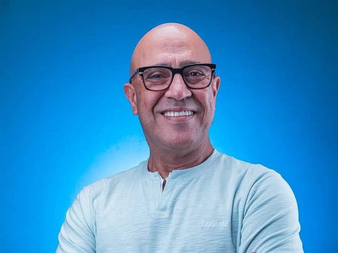 بالفيديو - أشرف عبد الباقي يهاجم مروّجي شائعات وفاة عادل إمام: 