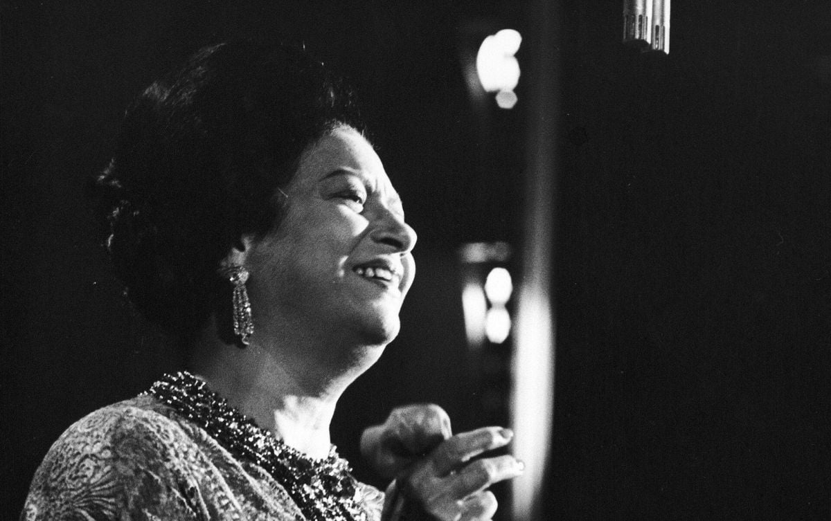 أسرة أم كلثوم تردّ على الشاعر المسيء لها: 