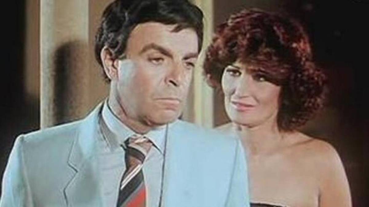 بالفيديو - نجوى فؤاد تكشف سبب غيابها عن جنازة سمير صبري