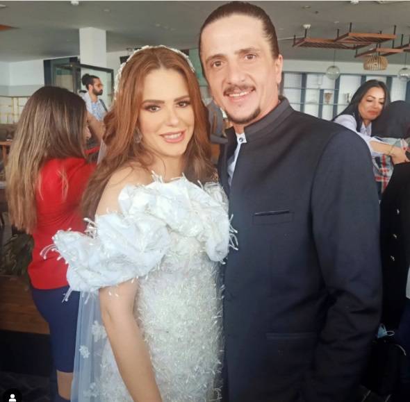 دنيا عبد العزيز تحتفل بليلة الحنة قبل زفافها