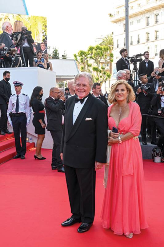 حسين فهمي وزوجته