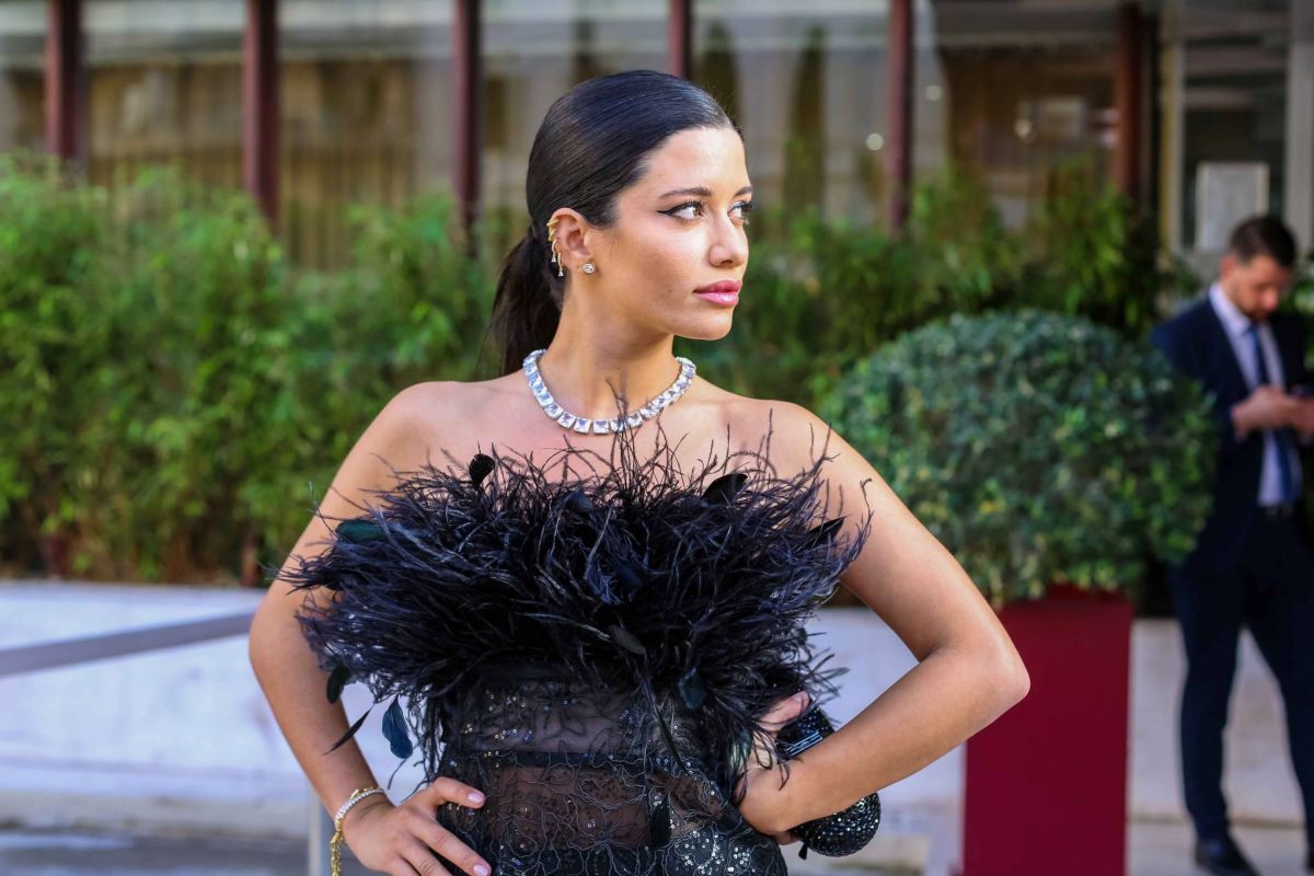 سينتيا خليفة تعلن عن دورها في الفيلم العالمي Sicilian Holiday للمخرجة ميكايلا سكولاري والمنتج الحائز جائزة الأوسكار آدم ليبزيغ