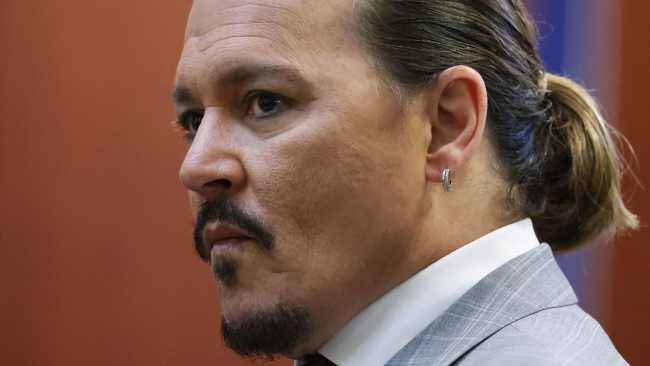 بعد فوزه على طليقته... جوني ديب في المحكمة مجدداً لهذا السبب