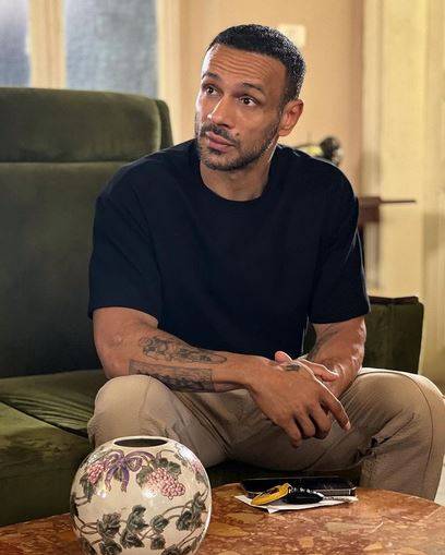 محمد عطية يوجّه رسالة قاسية الى هؤلاء الفنانين