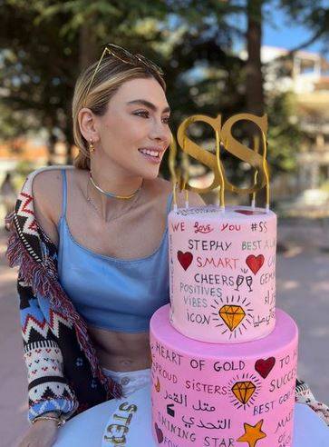 بالفيديو - مفاجأة مميّزة... ستيفاني صليبا ترقص بشكل جنوني يوم ميلادها