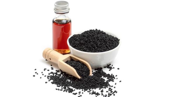 لن تتخيلي فوائد حبة البركة على صحة الجسم