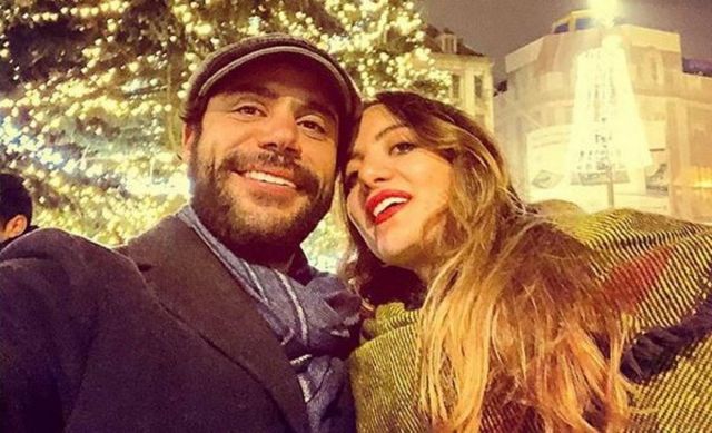 بالصور - زوجة محمد إمام تخطف الأنظار بملامحها الناعمة في ظهور نادر معه