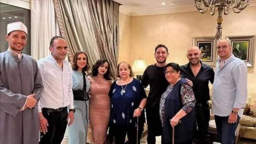 بالصور - أنغام تحتفل بعقد قران شقيقها في حفل عائلي
