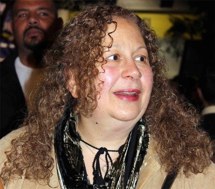 سمية الألفي تكشف آخر تطورات حالتها الصحية