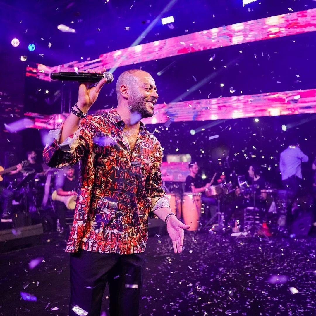 بالصور- تامر عاشور يشعل الإسماعيلية بحفل كامل العدد