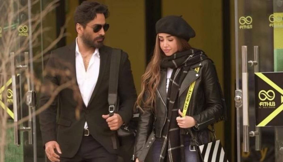 تامر حسني يروج لفيلمه الجديد بفيديو عفوي مع هنا الزاهد