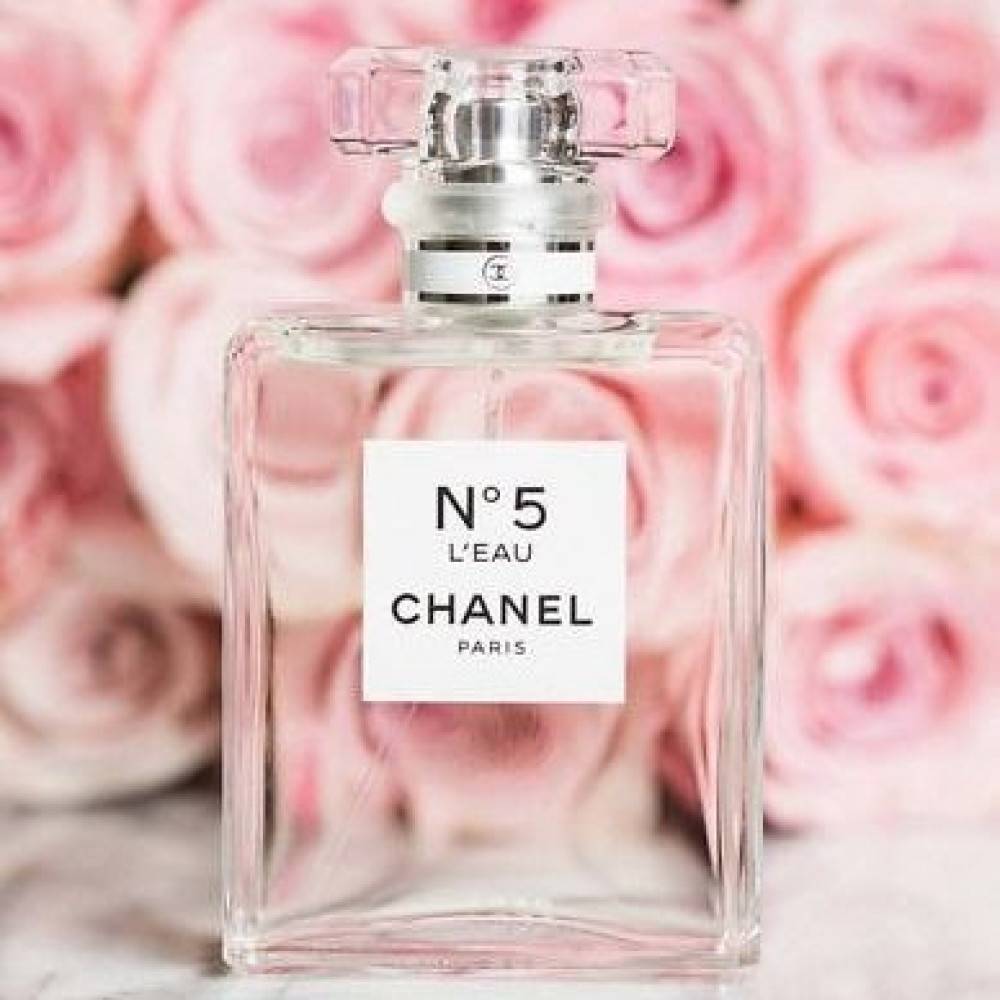 عطور  N°5 من CHANEL.. خفيف ومميّز لكل المناسبات