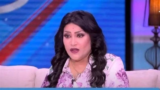 بالفيديو - بدرية طلبة تكشف سبب خلافها مع عبلة كامل وعلاقتها بياسمين عبد العزيز