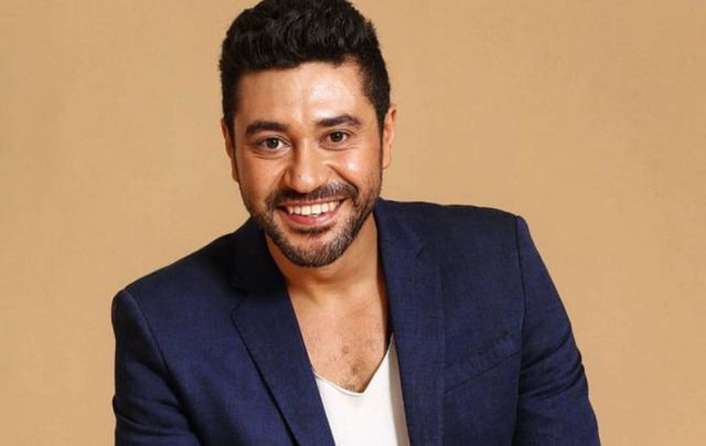 فنان شهير يعلن اختراق صفحته في 