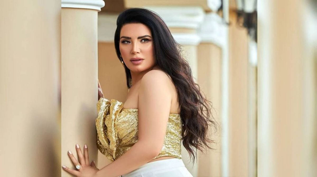 بالفيديو - وفاة شقيق عبير صبري توقف جدل تصريحاتها عن الحجاب