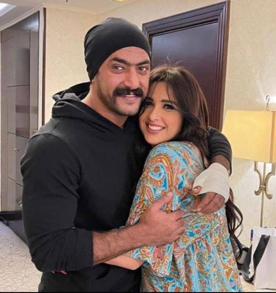 مقطع فيديو يكشف عودة العلاقة بين ياسمين عبد العزيز وأحمد العوضي