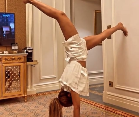 بالفيديو - أروى اليمنية تُغضب الجمهور بسبب حركاتها