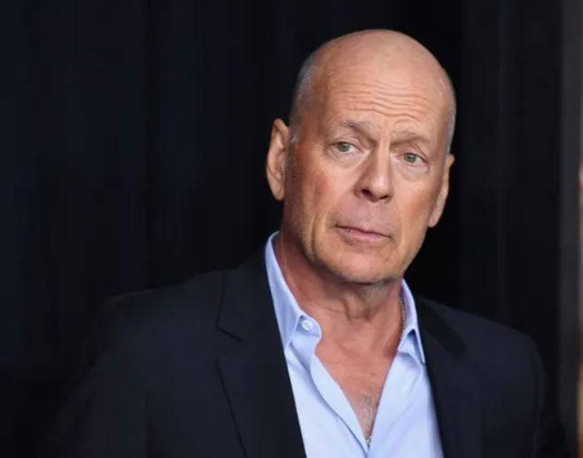 خبر حزين عن بروس ويليس.. هكذا يتم إستغلاله رغم مرضه