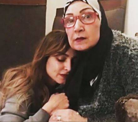 بالصور - روجينا تكشف عن مرض والدتها الصعب وتحاول مساعدة المصابين به